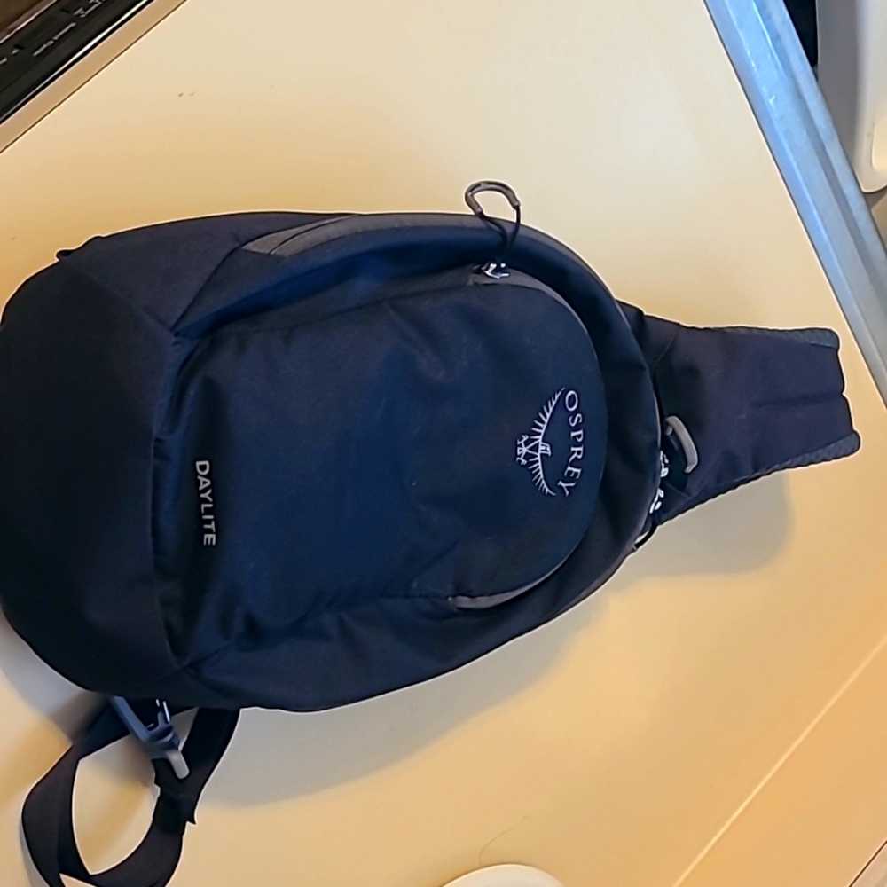 Osprey cross body bag
